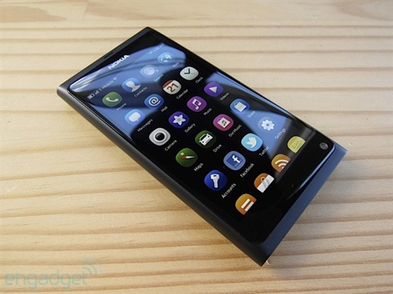 运行MeeGo系统 诺基亚N9首个升级放出
